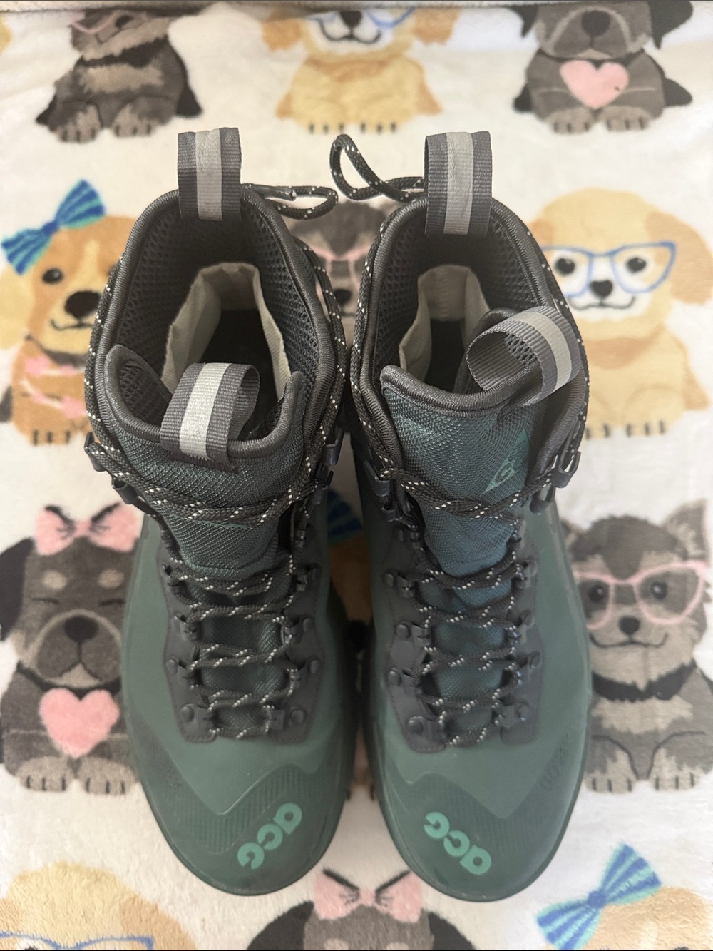 Nike ACG Men's Dark Green Waterproof Trail Boots - Picture 6 of 6